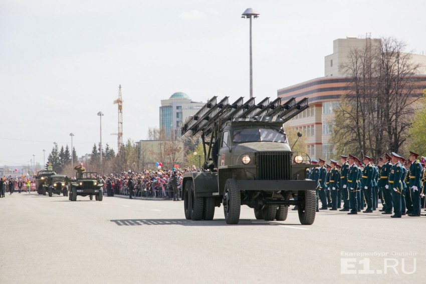 Парад в пышме. Парад в верхней Пышме. Парад Победы в верхней Пышме. Парад в верхней Пышме 2024. СТЗ на параде в верхней Пышме.