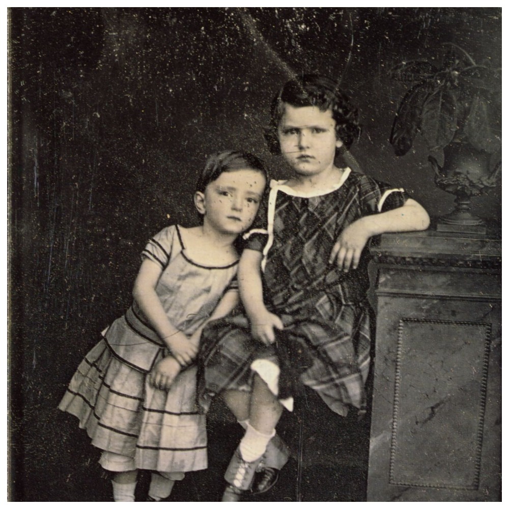 Почему люди на старых фотографиях никогда не улыбались Почему люди на старых фотографиях никогда не улыбались интересное