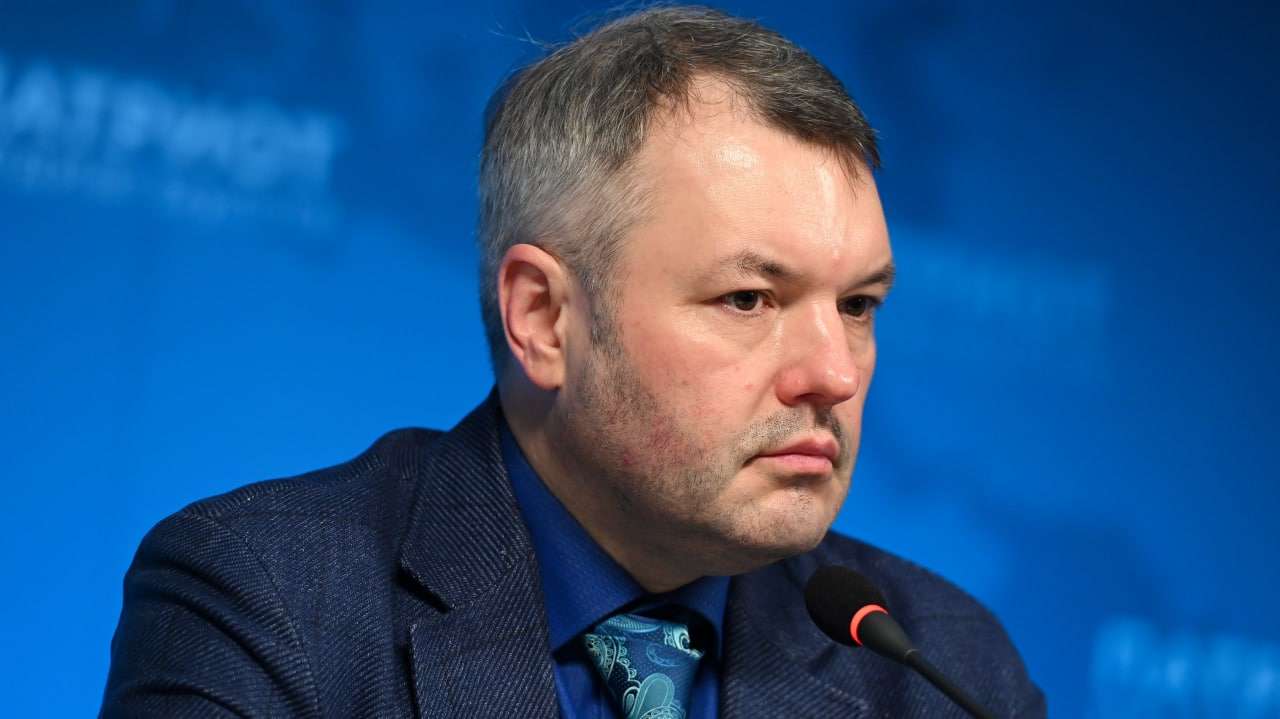 Политолог Солонников: Запад готовит вывоз всего ценного с Украины