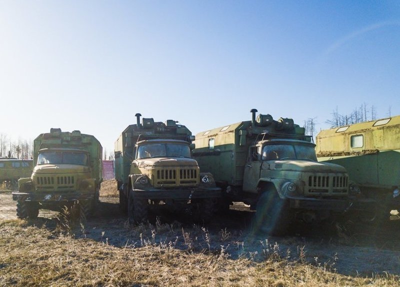 Полетел смотреть половодье, а по дороге нашёл стоянку с военной техникой внезапно, неожиданность, стоянка, техника, фото