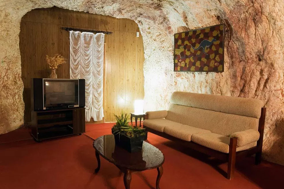 Изгнанники солнца: о городке Кубер-Педи, где люди живут под землей жизненное