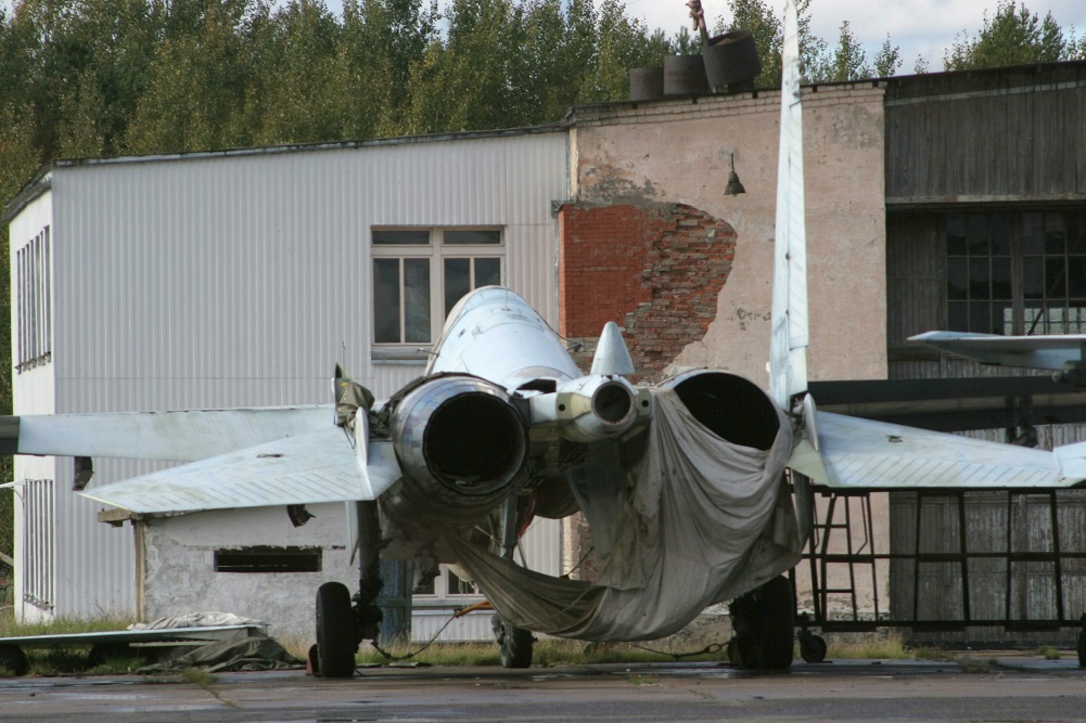 «Рожденные» вопреки: Как создавались российские «Су», покорившие мир новой геометрией крыла