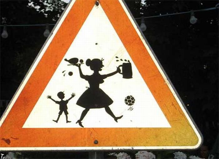Кому, картинки прикольные знаки на свадьбу картинки