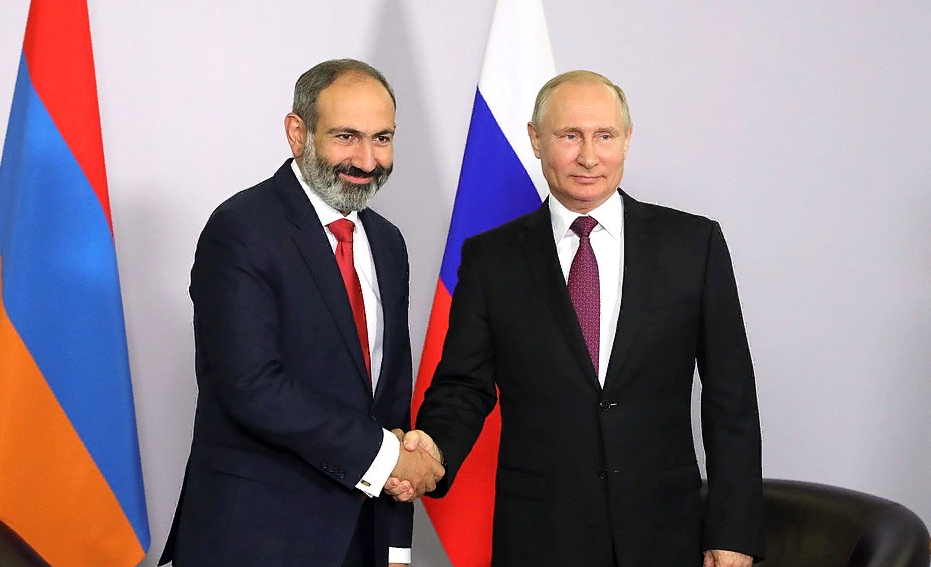 Политологи назвали ключевой роль России в карабахском конфликте