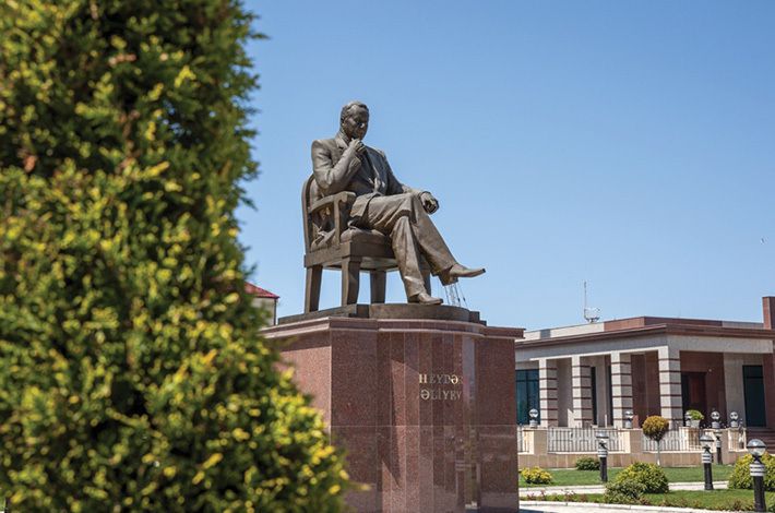 посёлок, Нефтяные Камни, история, интересное