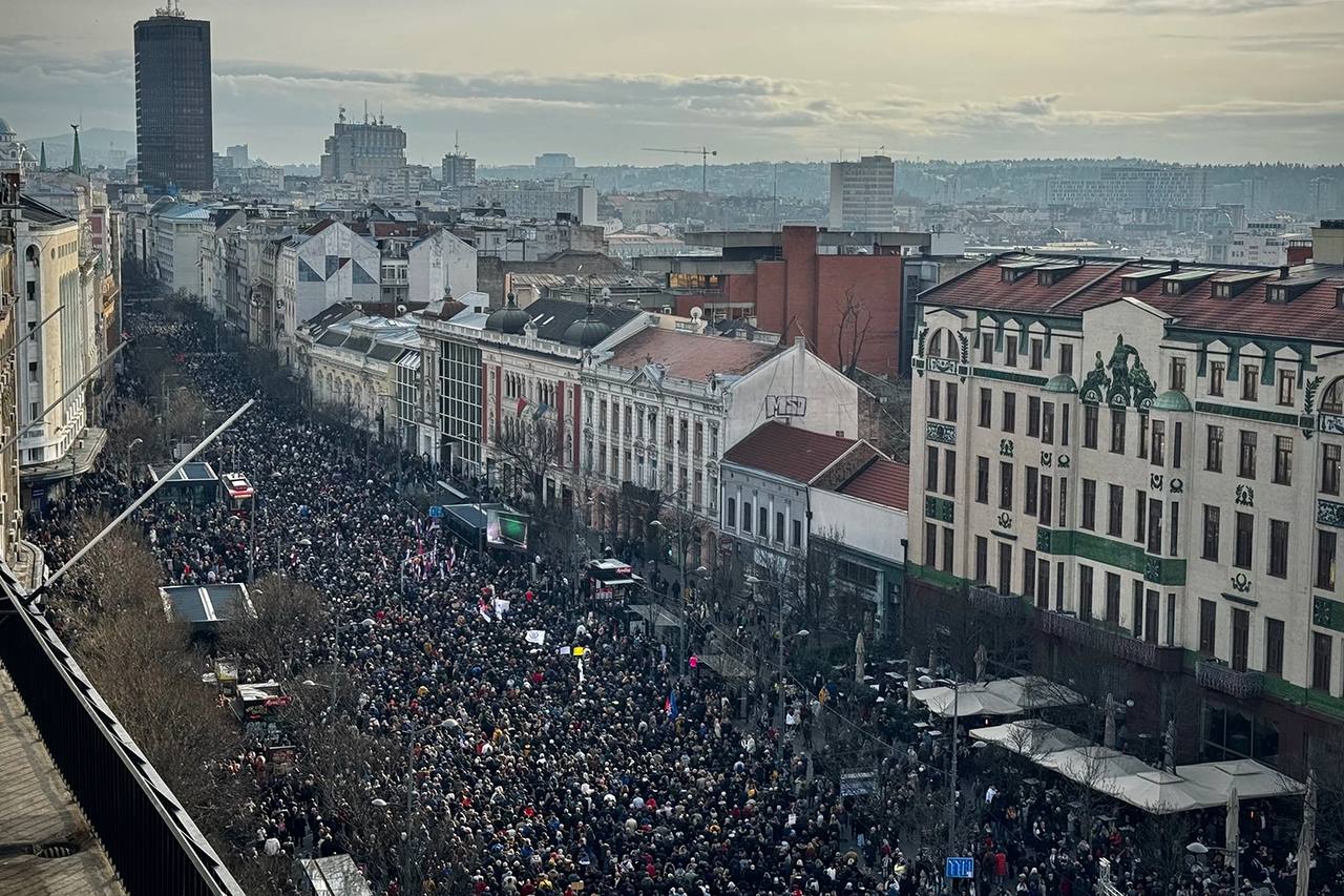 В целом на сербских улицах сохраняется относительно спокойная обстановка, ходя прозападные майданщики обещают возобновить...