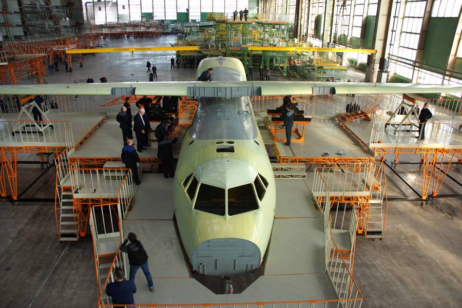 Взлетит позже: в РФ внезапно сорвали сроки первого полёта новейшего Ил-112В