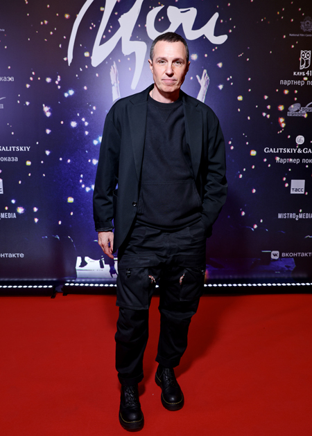 Федор Бондарчук, Паулина Андреева, Ксения Собчак и другие гости премьеры фильма "Цой" Федор Бондарчук, Паулина Андреева, Ксения Собчак и другие гости премьеры фильма "Цой" Звезды,Красная дорожка