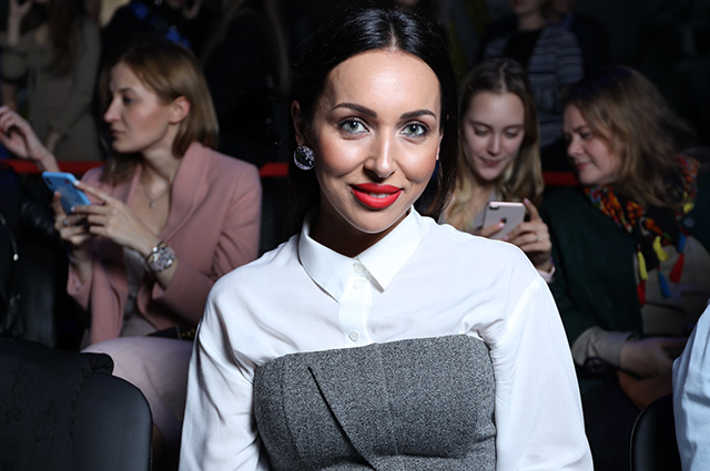 Алсу, Татьяна Михалкова и Дарья Коновалова на показе Валентина и Галины Юдашкиных