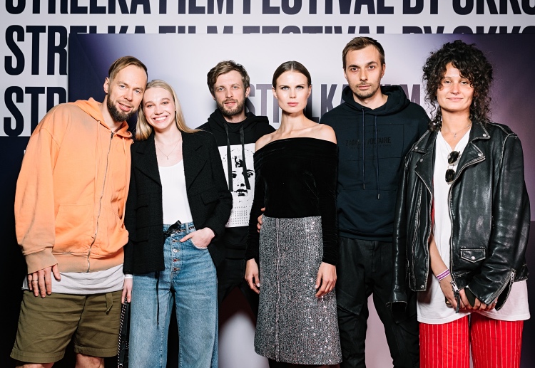 Александра Ревенко, Александр Кузнецов и другие на премьере фильма "Побочный эффект" на "Стрелке" Александра Ревенко, Александр Кузнецов и другие на премьере фильма "Побочный эффект" на "Стрелке" Кино,Кино