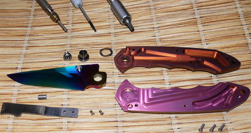 Игрушки для серьезных мальчиков нож