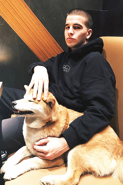 Feduk и Саша Новикова впервые после подтверждения романа вышли в свет вместе Звездные пары