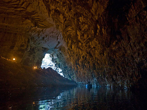 Пещера Мелиссина, Греция