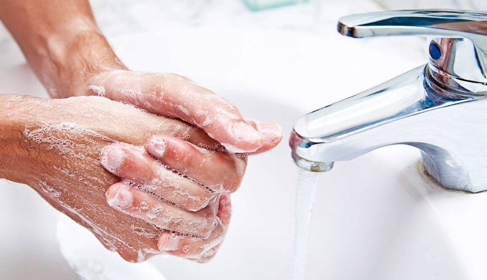 мытье рук, антибактериальное мыло