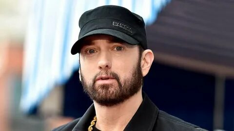 Безумные выходки фанатов знаменитостей Однако, Гримми, Бьорк, чтобы, когда, просто, Ортис, певицы, фанаты, Лопес, Кравиц, Карвальо, певице, певица, поклонников, сцену, Эминема, удалось, соцсетях, момент