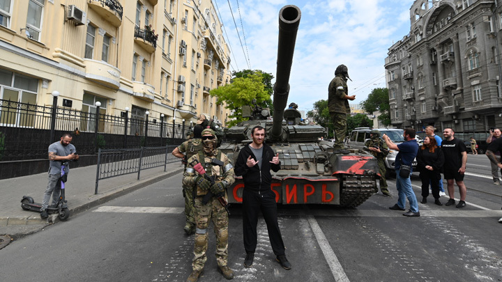 "ГРАЖДАНСКАЯ ВОЙНА ОФИЦИАЛЬНО НАЧАЛАСЬ". РОССИЮ ВЗРЫВАЮТ ИЗНУТРИ, МЫ ЗНАЕМ ЧТО ЗА ЭТИМ СТОИТ
