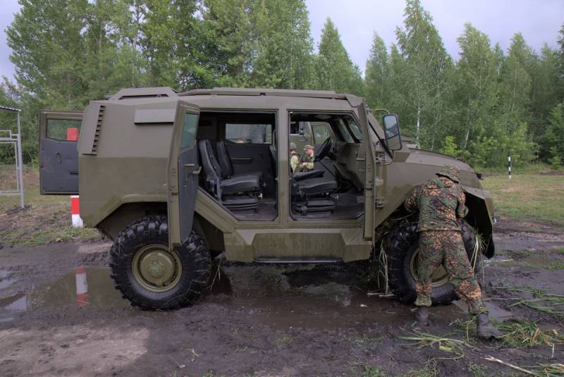 Вынужденное упрощение: бронемашины «Торос» и «Эскадрон» для российской армии оружие