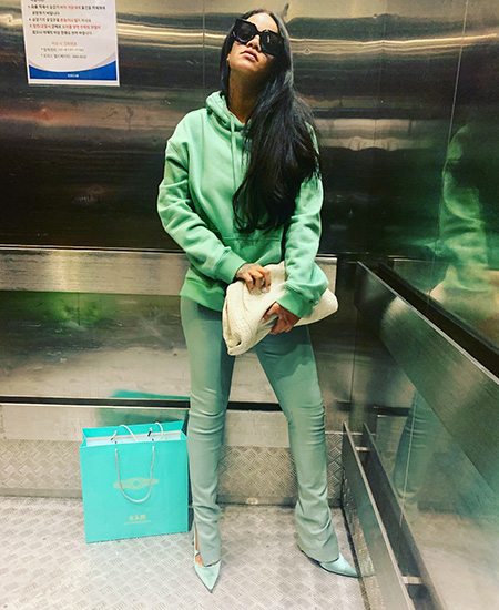 Звездный Instagram: еще одна свадьба, акции протеста и модные показы Хроника