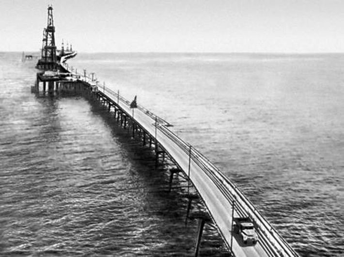 посёлок, Нефтяные Камни, история, интересное