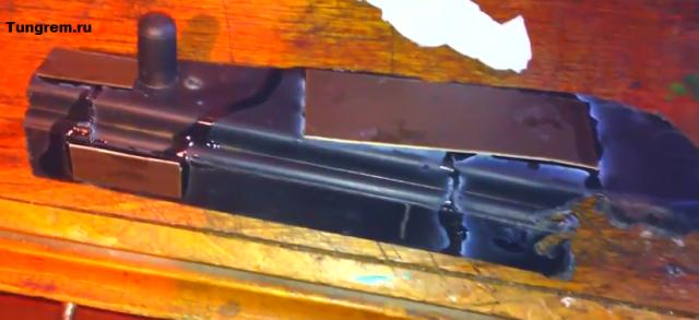 Склеил люк радиатора печки Лада Калина