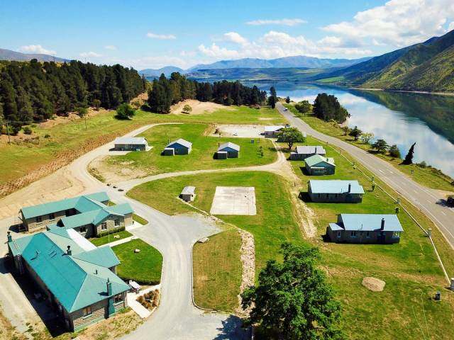 В Новой Зеландии за 1,8 миллиона долларов продается целая деревня путешествия