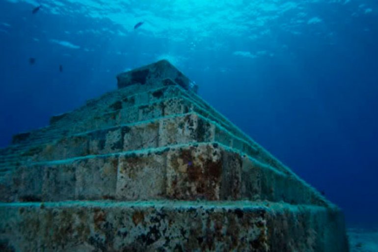 Японская Атлантида или кто создал подводные пирамиды Йонагуни?