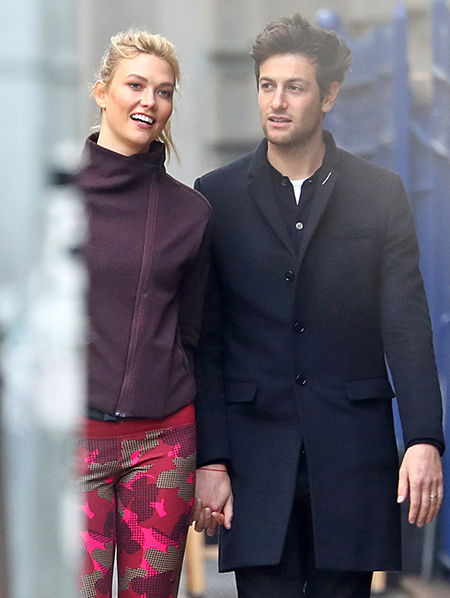 Карли Клосс и Джошуа Кушнер впервые замечены после выхода скандальной книги об их семье Звезды / Звездные пары