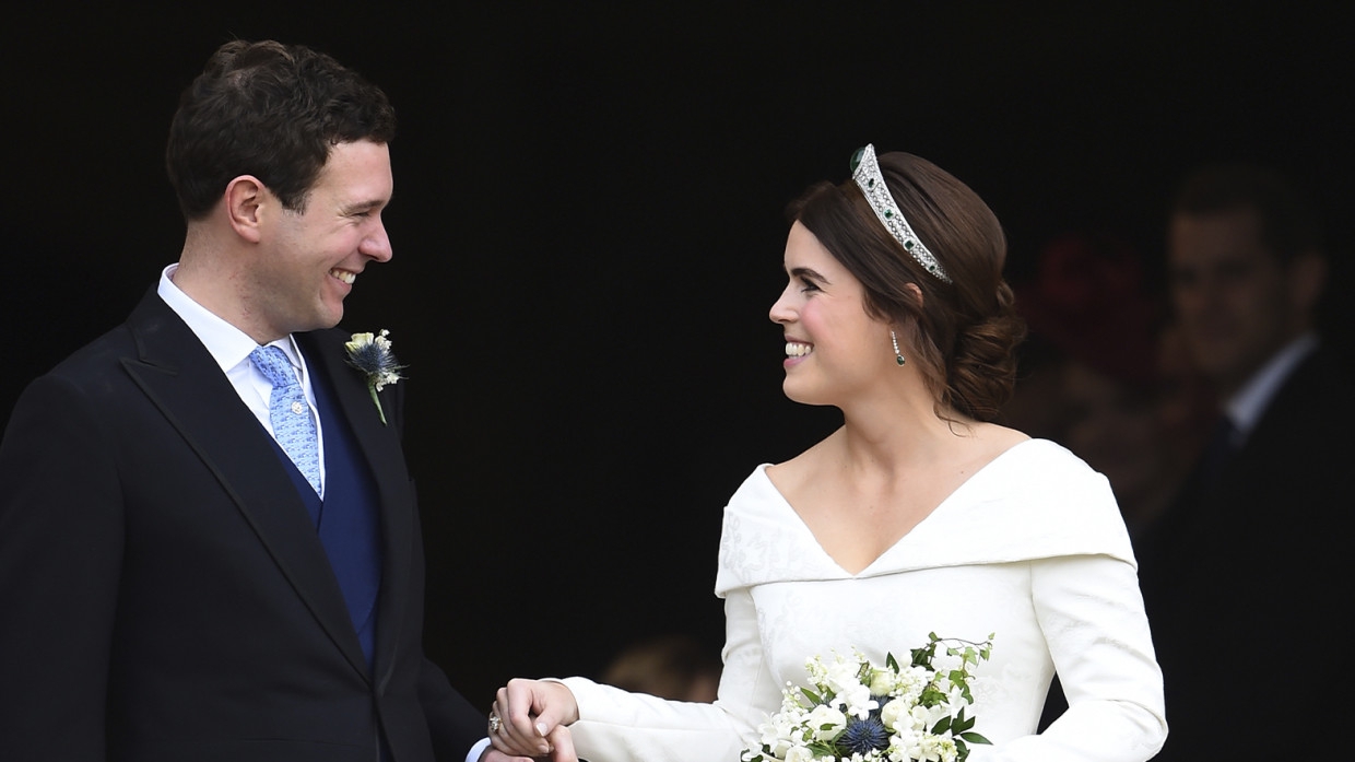 Муж принцессы Евгении сменил работу после скандала с девушками на яхте