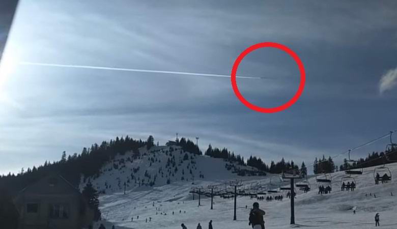 Странный НЛО над Вашингтоном маскировался под самолет