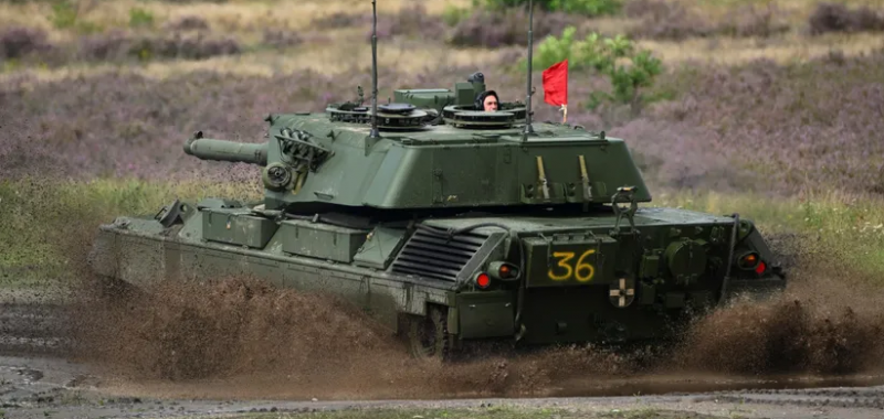 Информационная распутица в немецкой прессе: танки «Леопард» беспомощно барахтаются в грязи на Украине оружие,украина