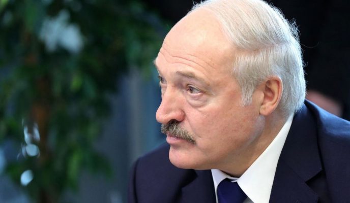 Лукашенко пожаловался, что в России «обнаглели и начали выкручивать руки» Беларуси новости,события,политика