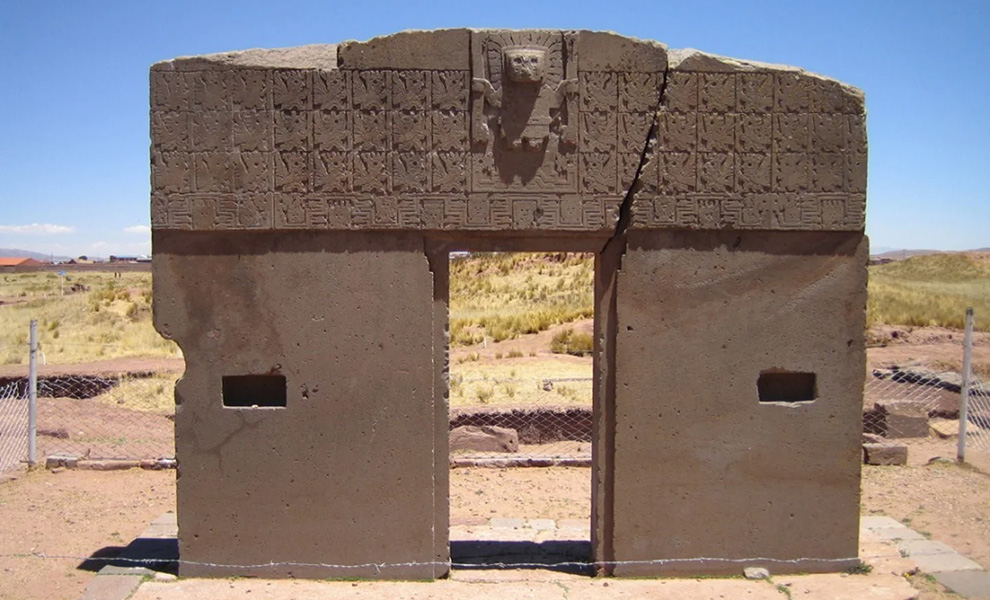 Врата Пумы. 1400 лет назад кто-то построил комплекс по неизвестной технологии: в зазор блоков не входит даже бритвенное лезвие Культура