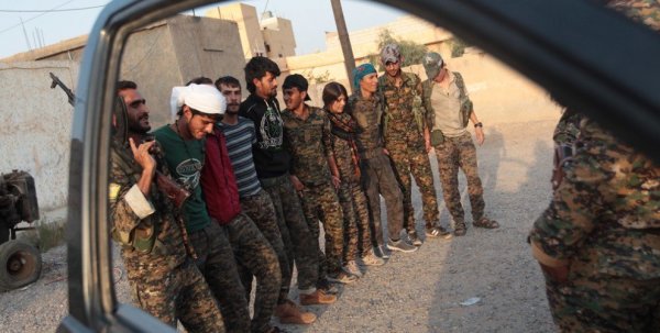 Настоящая история войны в Ракке: «халифат ужаса» и курды, воюющие в сандалиях