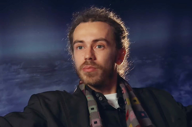 "С закрытыми окнами": вышел трейлер биографического фильма о рэпере Децле