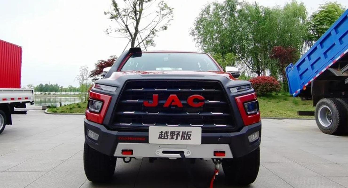Новый рамник от JAC создан специально для бездорожья