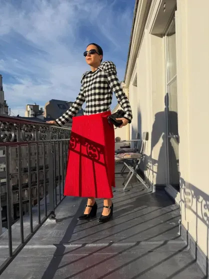 Винтаж, латекс и кружево: как и в чём Ксения Собчак, Ольга Карпуть, Елена Перминова, Катя Кищук и модные блогеры проводят время в Париже daniel,blords,instagram (инстаграм),социальная сеть,laurent saintlaurent,serebro,Анна Александрова,виктория салават,джонатан андерсон,Джон Гальяно,диана коркунова,екатерина кищук,Елена Перминова,кристина романова,Ксения Собчак,Ксения Чилингарова,лина дембикова,мэри лист,ольга карпуть,рената пиотровски,станислава токарева,Стелла Маккартни,юлия воронова,Яна Расковалова