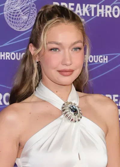 Сальма Хайек и Франсуа Анри-Пино, Мария Шарапова, Энн Хэтэуэй с мужем и Джиджи Хадид на премии Breakthrough Prize Breakthrough, Prize, Images, Мария, Перего, Гейтс, ФрансуаАнри, Хайек, Сальма, Шарапова, Хилтон, супругом, Хэтэуэй, Хадид, Джиджи, науки, Левин, Крудап, Наоми, платье