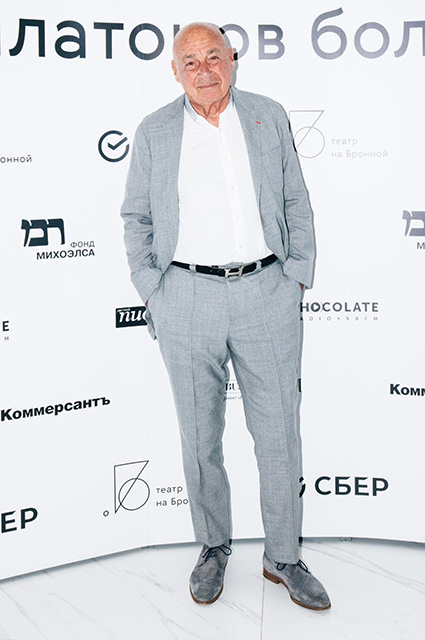 Dress Code. В Москве прошла премьера спектакля с Ходченковой и Варнавой. Среди гостей — Ирина Горбачева, Маша Федорова, Владимир Познер Dress Code. В Москве прошла премьера спектакля с Ходченковой и Варнавой. Среди гостей — Ирина Горбачева, Маша Федорова, Владимир Познер Светская жизнь