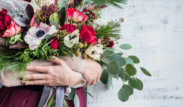 Гадание на цветах 8 марта