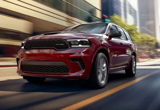 Американская мощь на российских дорогах. Дилер везет в РФ Dodge Durango SRT Hellcat 2025 — с 6,2-литровым мотором V8, полным приводом и «автоматом»