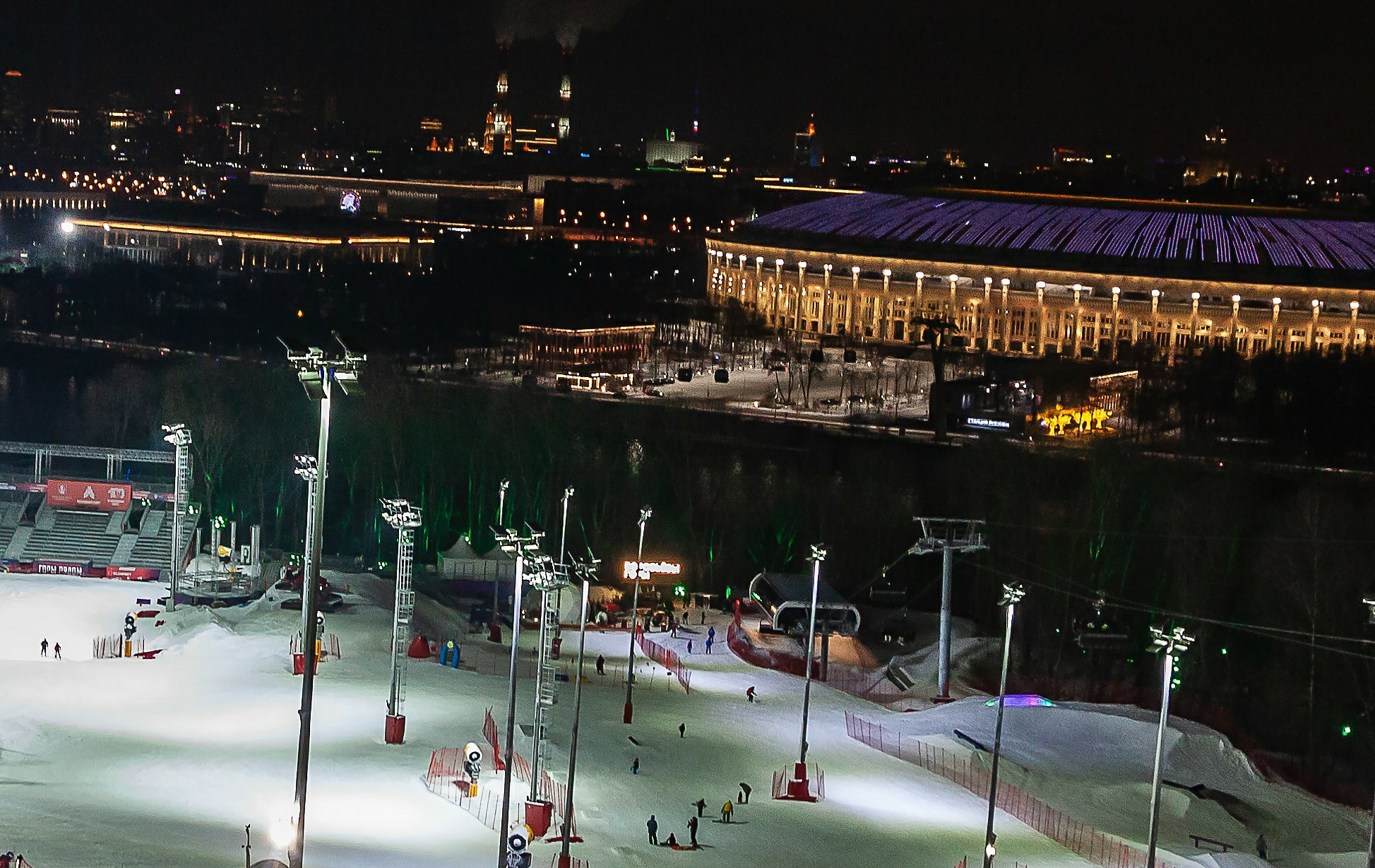 воробьевы горы зимой москва