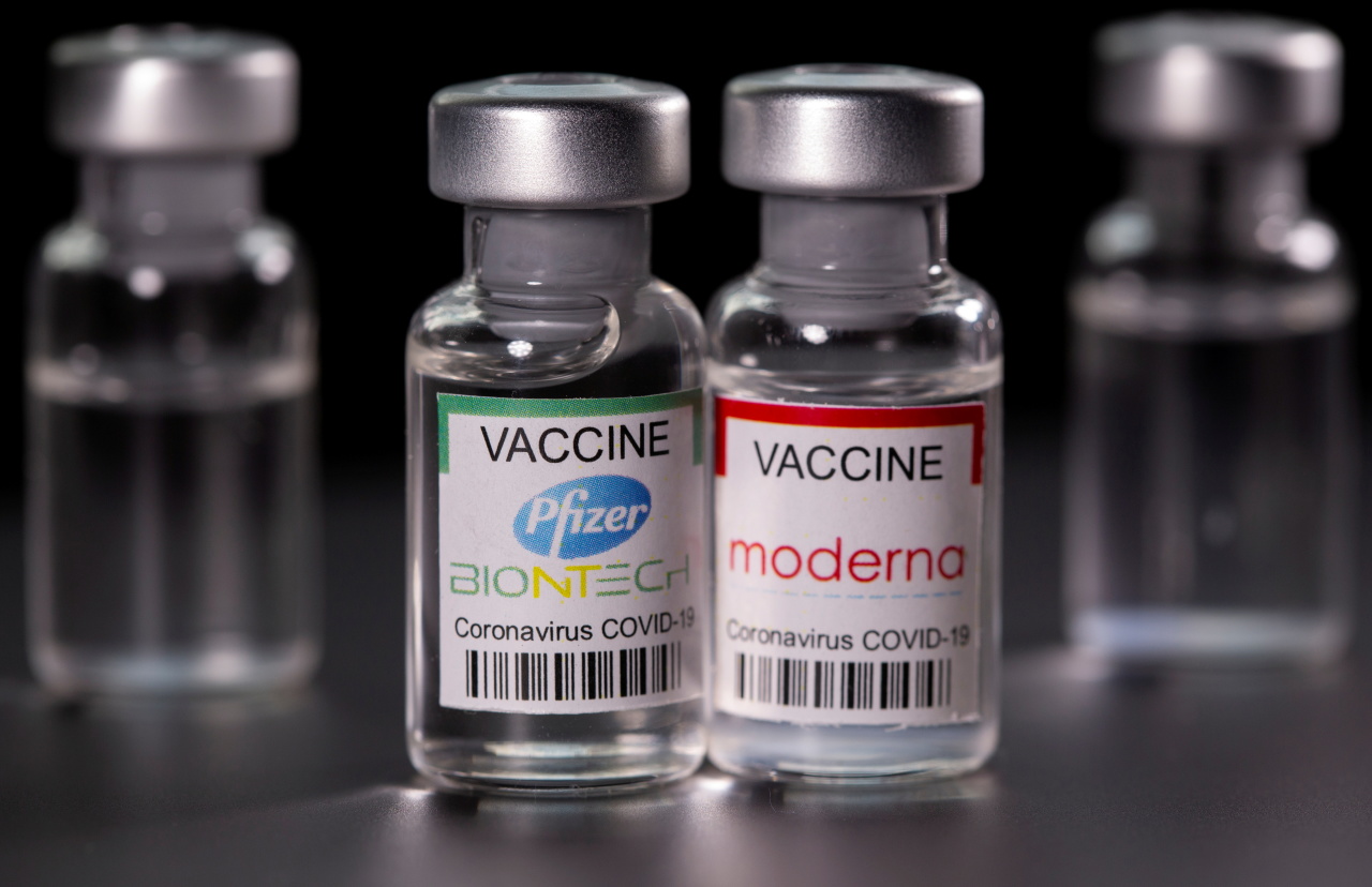 Одобрившие вакцины, чиновники в США перешли на работу в фармацевтические компании геополитика