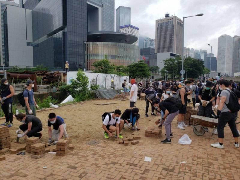 Беспорядки в Гонконге. Применит ли Китай армию и что будет делать Запад геополитика