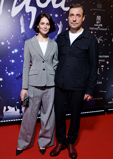 Федор Бондарчук, Паулина Андреева, Ксения Собчак и другие гости премьеры фильма "Цой" Федор Бондарчук, Паулина Андреева, Ксения Собчак и другие гости премьеры фильма "Цой" Звезды,Красная дорожка