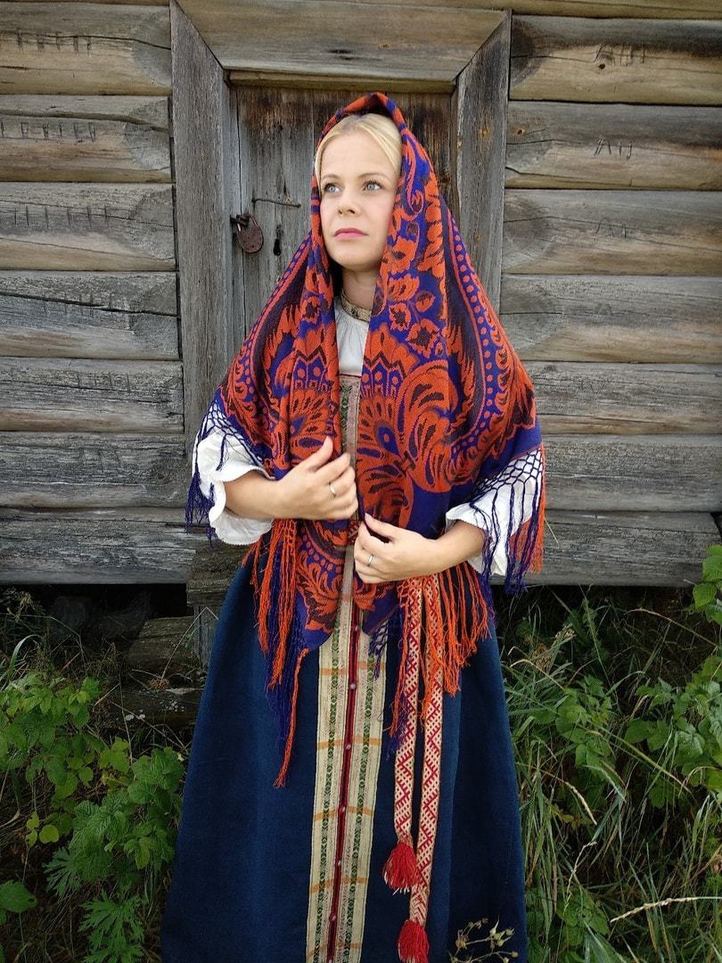 Vogue снял усатых женщин в русской деревне, обиженные жители отомстили