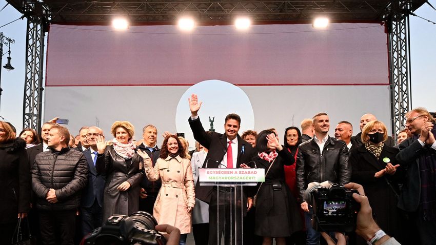 О вмешательстве США на выборные процессы в Венгрии геополитика