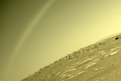 В НАСА объяснили «радугу» на Марсе Наука и техника