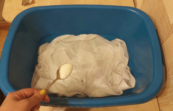Тюль с сахаром дадут белоснежный результат!