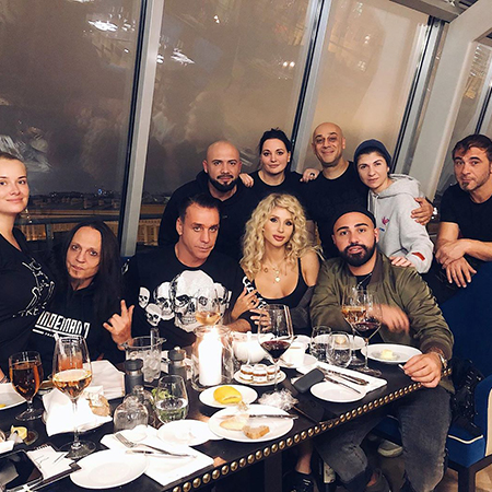 Светлана Лобода отметила 37-летие с Тиллем Линдеманном и близкими друзьями Светлана Лобода отметила 37-летие с Тиллем Линдеманном и близкими друзьями мояночь,Новости