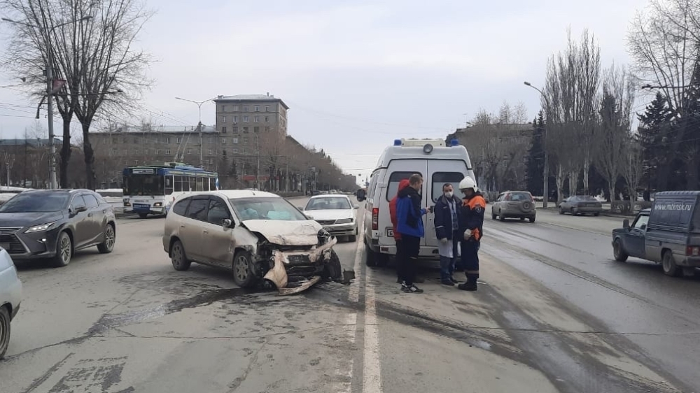 Пожилая супружеская пара погибла в страшном ДТП в Новосибирске